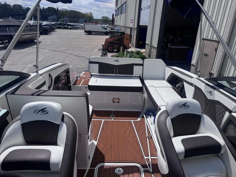 Slide: The Image of Monterey 258 2018 - 17