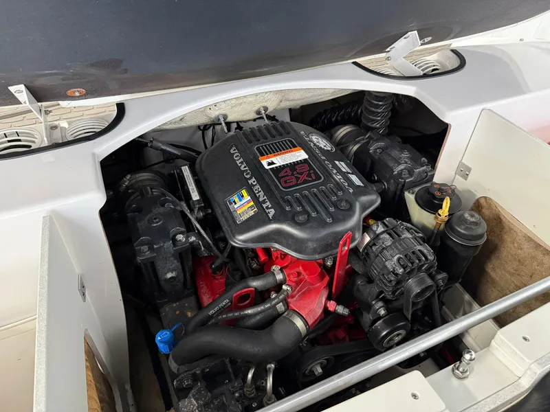 Slide: The Image of Engine compartment of a 2009 Four Winns H200 boat with Volvo Penta engine. - 20