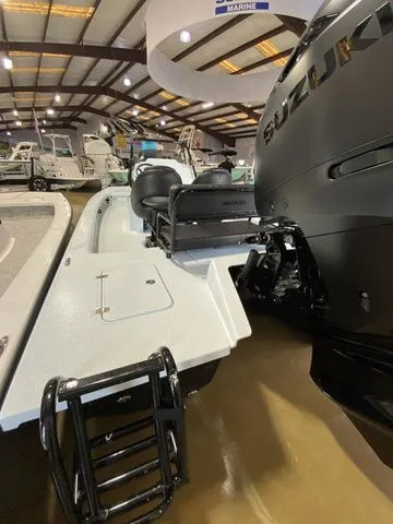 Slide: The Image of Majek M2 ILLUSION 2024 - 3