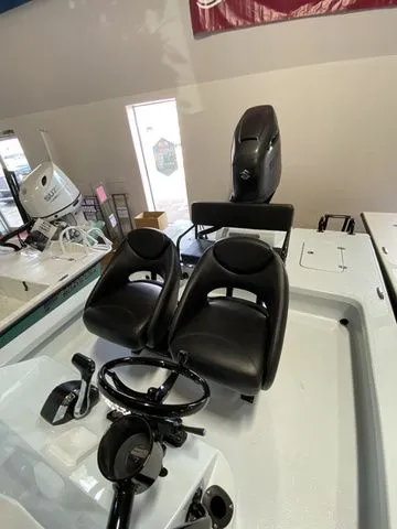 Slide: The Image of Majek M2 ILLUSION 2024 - 6