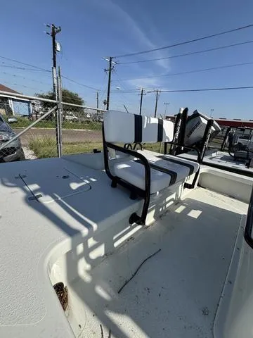 Slide: The Image of Majek M2 ILLUSION 2025 - 6