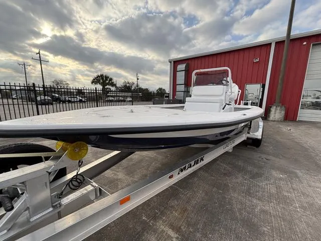 Slide: The Image of Majek 22 XTREME 2025 - 3