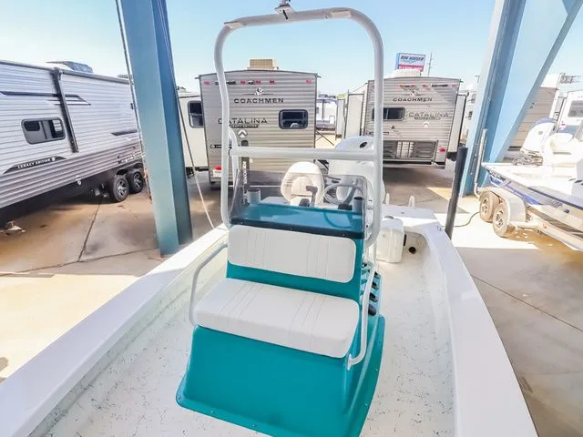 Slide: The Image of Majek 20 Xtreme 2025 - 14