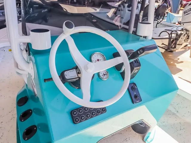 Slide: The Image of Majek 20 Xtreme 2025 - 19