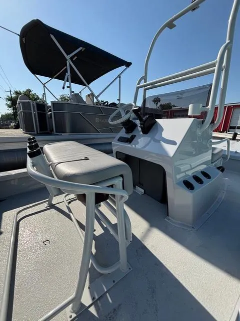 Slide: The Image of Majek 18 M2 2025 - 4