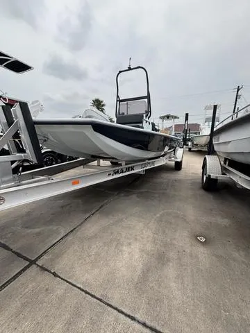 Slide: The Image of Majek 18 M2 2025 - 1