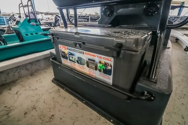 Slide: The Image of Majek 25 ILLUSION 2025 - 16