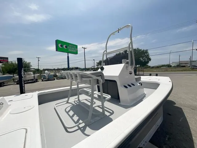 Slide: The Image of Majek 18 M2 2025 - 5