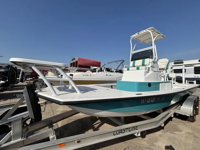 Slide: The Image of Majek M2 ILLUSION 2024 - 2