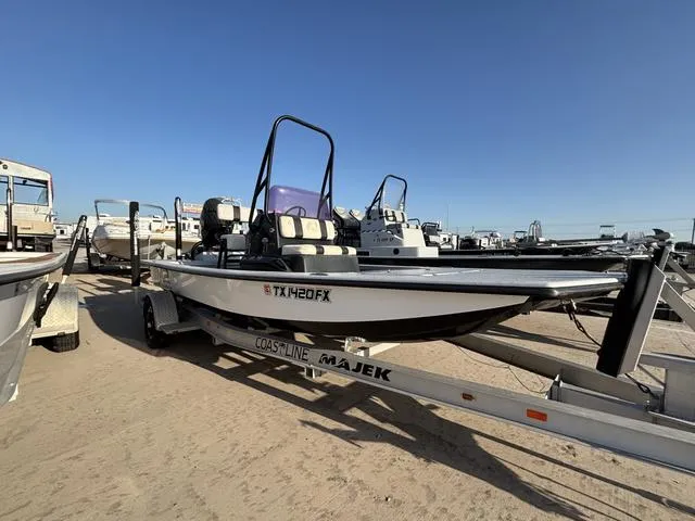 Slide: The Image of Majek 18 M2 2020 - 3