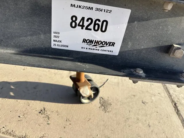 Slide: The Image of 2022 Majek 25 Illusion trailer label at Ron Hoover RV & Marine Centers. - 10