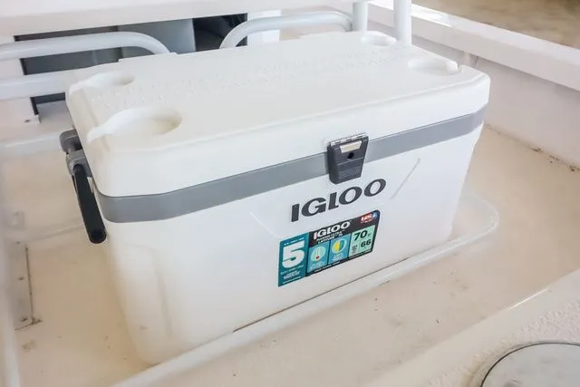 Slide: The Image of Majek 18 M2 2025 - 20