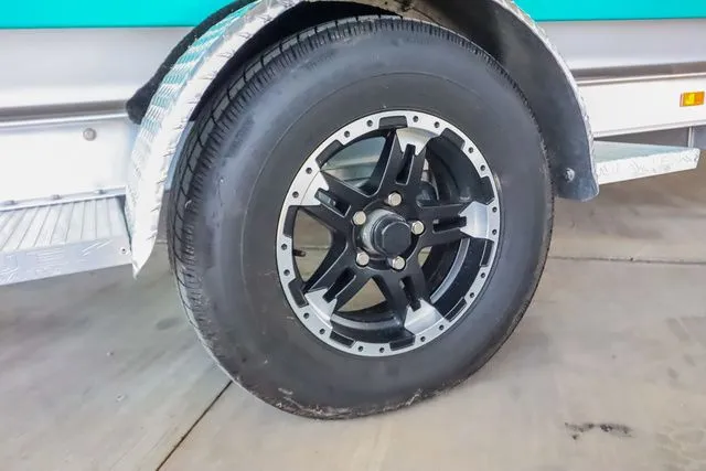 Slide: The Image of Majek 18 M2 2025 - 23