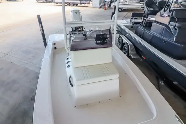 Slide: The Image of Majek 18 M2 2025 - 9