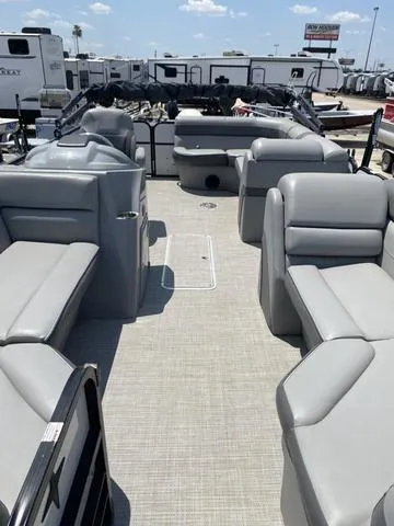 Slide: The Image of Berkshire 22RFX 2021 - 4