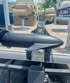 Slide: The Image of 2023 Sun Tracker Bass Buggy 18 DLX boat with trolling motor detail. - 9