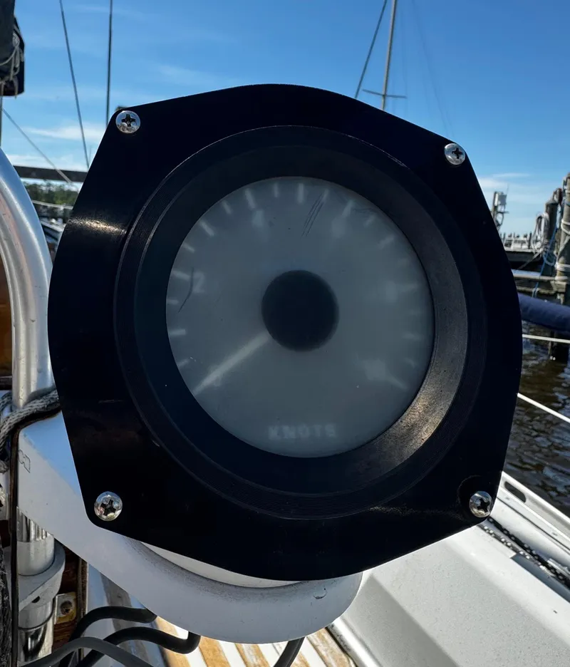 Slide: The Image of 1985 Beneteau First 325 - 29