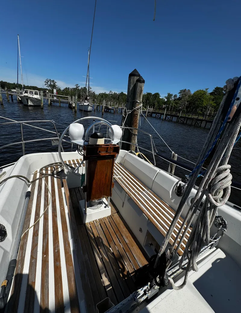 Slide: The Image of 1985 Beneteau First 325 - 32