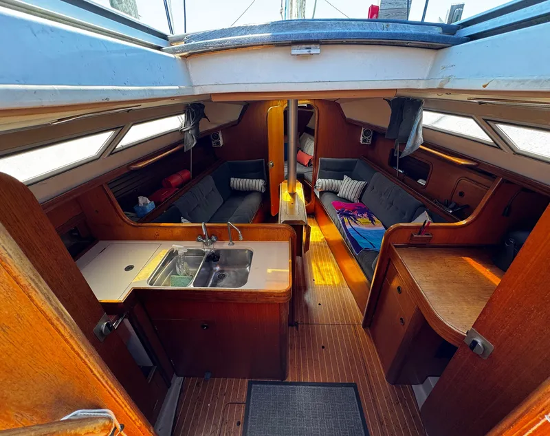 Slide: The Image of 1985 Beneteau First 325 - 34