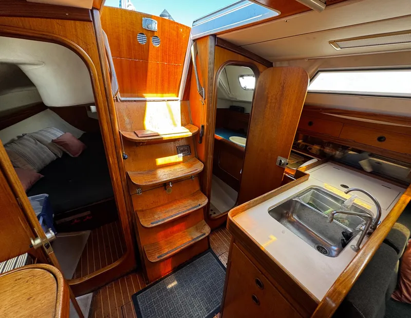 Slide: The Image of 1985 Beneteau First 325 - 37