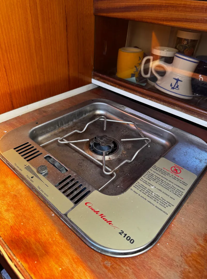 Slide: The Image of 1985 Beneteau First 325 - 39