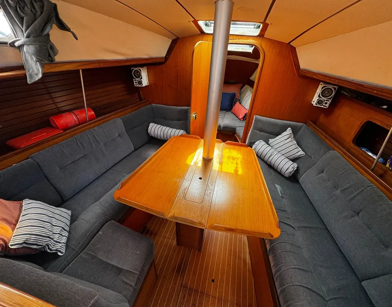 Slide: The Image of 1985 Beneteau First 325 - 49