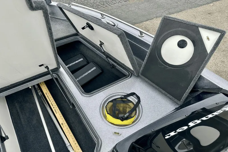 Slide: The Image of Ranger Fisherman 619VS 2010 - 24