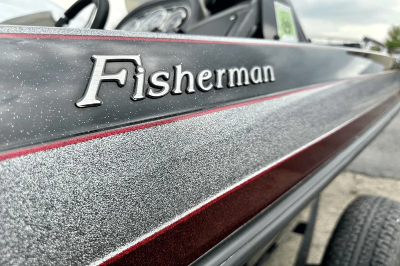 Slide: The Image of Ranger Fisherman 619VS 2010 - 31