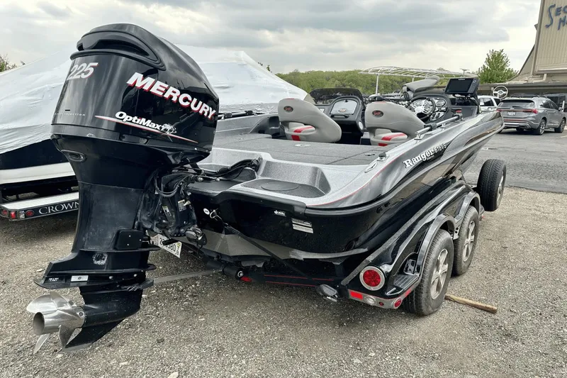 Slide: The Image of Ranger Fisherman 619VS 2010 - 32