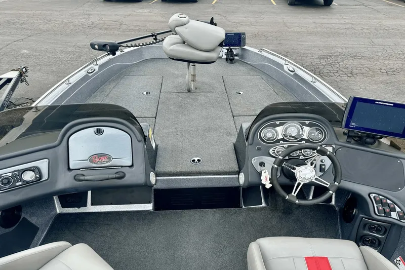 Slide: The Image of Ranger Fisherman 619VS 2010 - 5