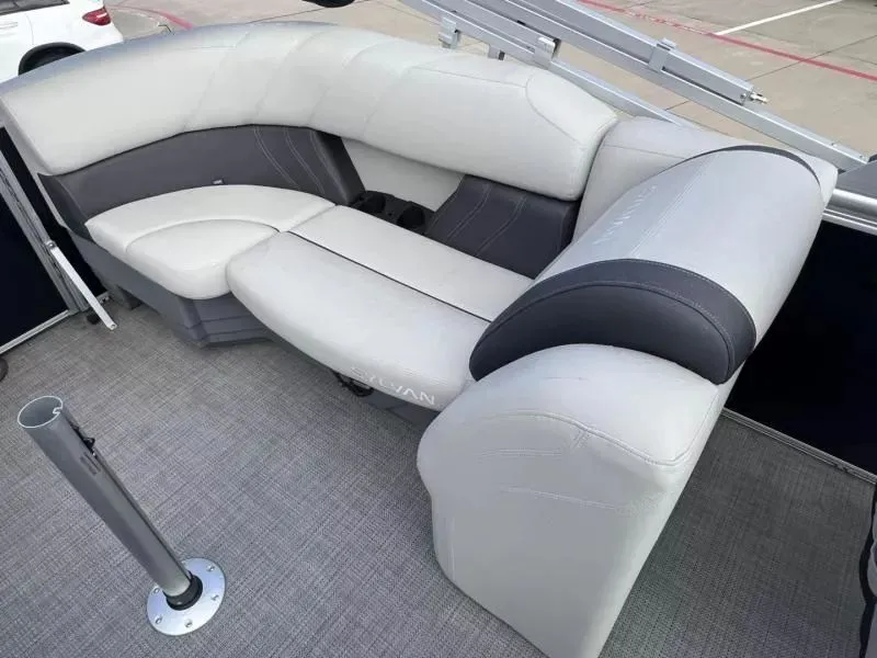 Slide: The Image of Sylvan Mirage 8522 LZ 2024 - 14