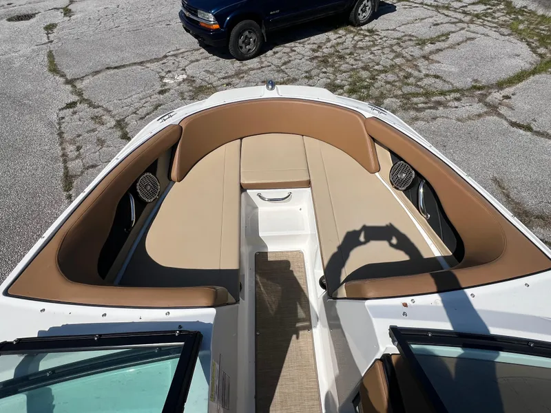Slide: The Image of 2017 Sea Ray SPX 210 boat with tan seating and open bow design. - 5