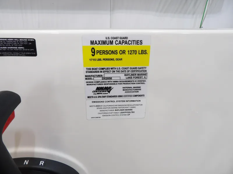 Slide: The Image of Bayliner DX2050 2020 - 18