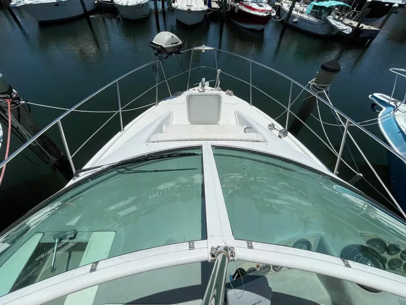 Slide: The Image of Carver 350 Mariner 1999 - 13