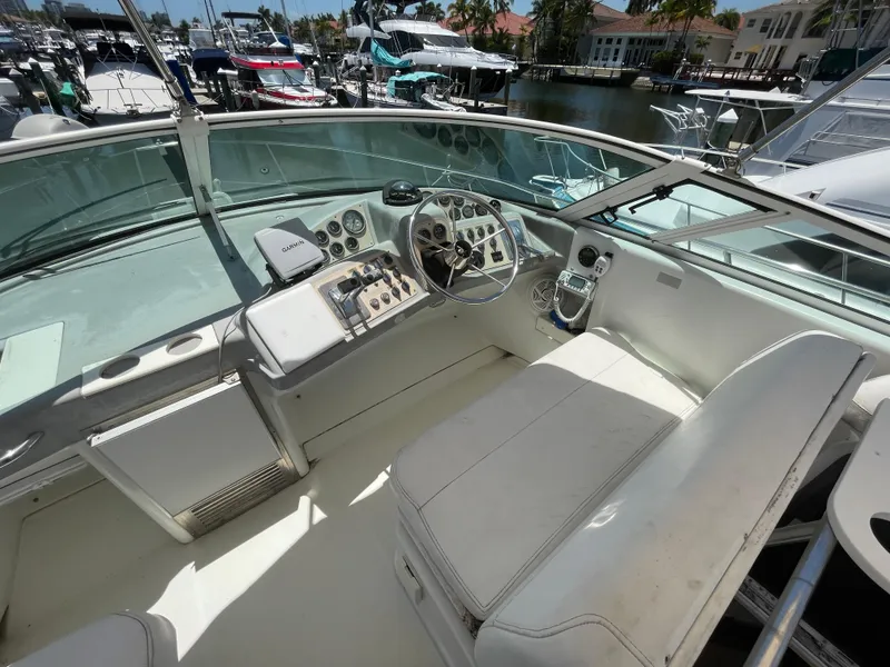 Slide: The Image of Carver 350 Mariner 1999 - 18