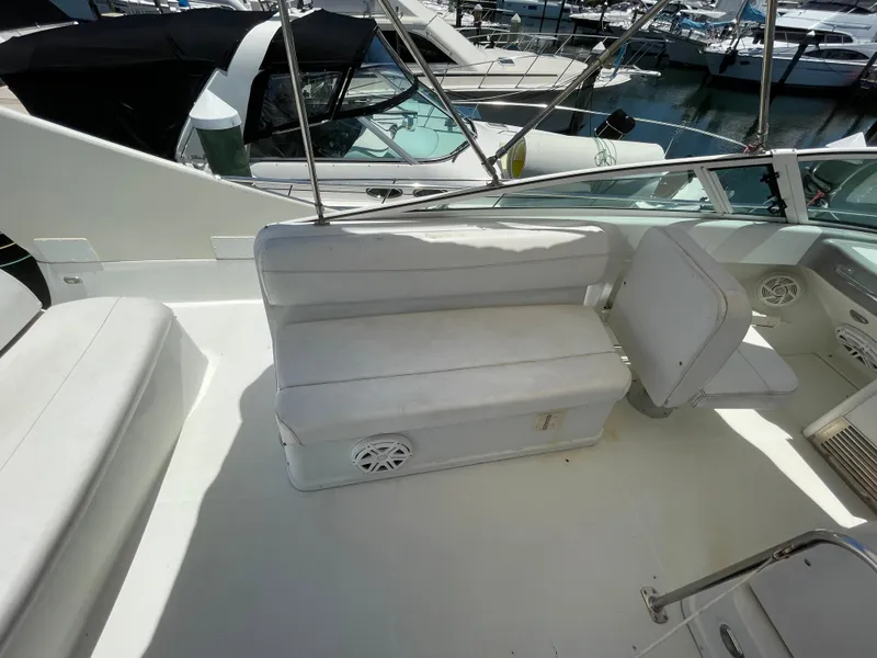 Slide: The Image of Carver 350 Mariner 1999 - 24