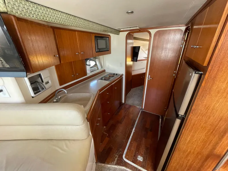 Slide: The Image of Carver 350 Mariner 1999 - 40