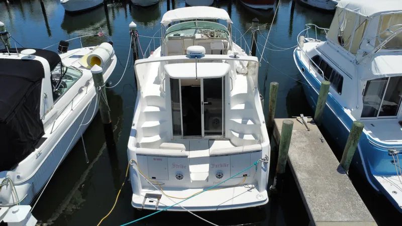 Slide: The Image of Carver 350 Mariner 1999 - 8