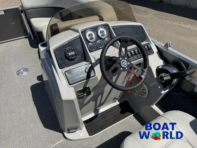 Slide: The Image of Sylvan 820 Party Fish Pontoon 2023 - 18