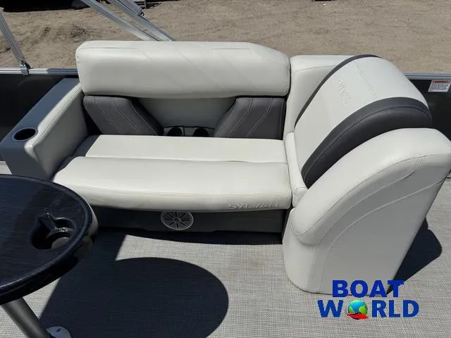 Slide: The Image of Sylvan 820 Party Fish Pontoon 2023 - 28