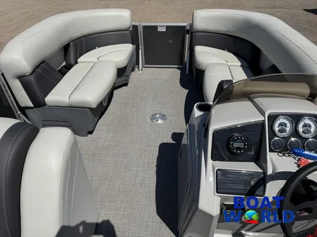 Slide: The Image of Sylvan 820 Party Fish Pontoon 2023 - 3