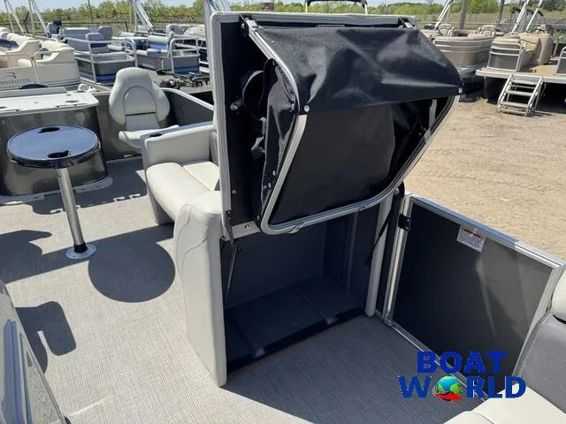 Slide: The Image of Sylvan 820 Party Fish Pontoon 2023 - 30