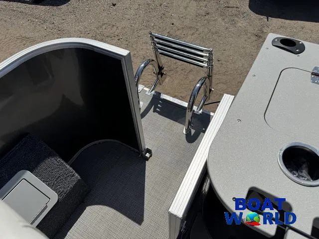 Slide: The Image of Sylvan 820 Party Fish Pontoon 2023 - 40