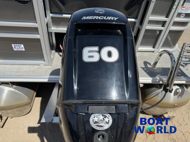 Slide: The Image of Sylvan 820 Party Fish Pontoon 2023 - 53