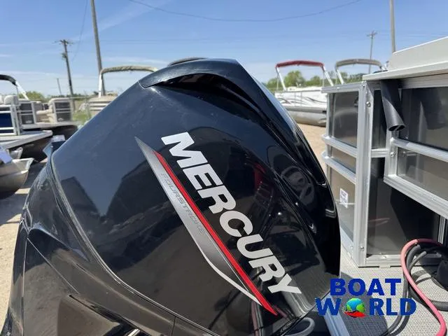 Slide: The Image of Sylvan 820 Party Fish Pontoon 2023 - 54