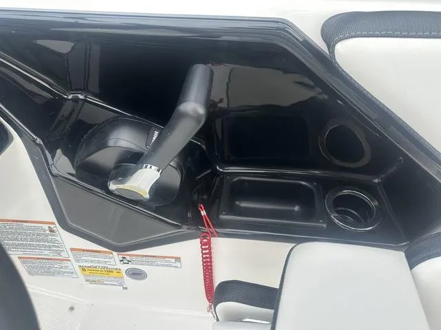 Slide: The Image of Yamaha AR195 2025 - 12