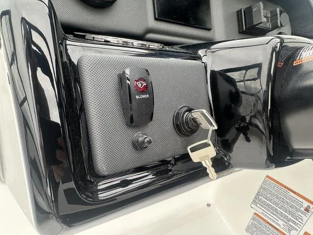 Slide: The Image of Yamaha AR195 2025 - 14