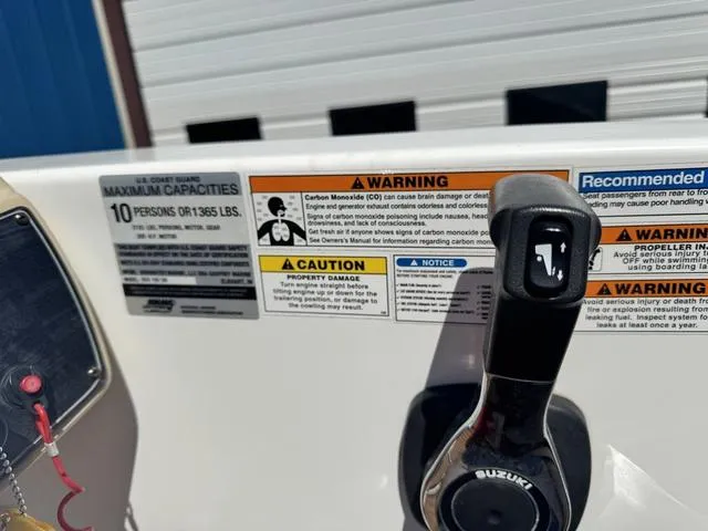 Slide: The Image of Hurricane SunDeck Sport 192 RL OB 2018 - 18