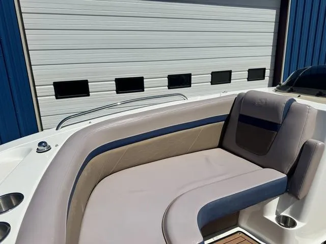 Slide: The Image of Hurricane SunDeck Sport 192 RL OB 2018 - 25