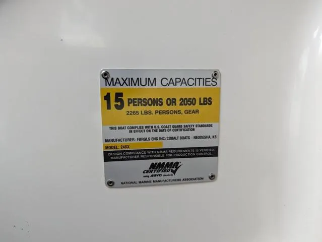 Slide: The Image of Cobalt 24 Sx Bowrider 2005 - 10